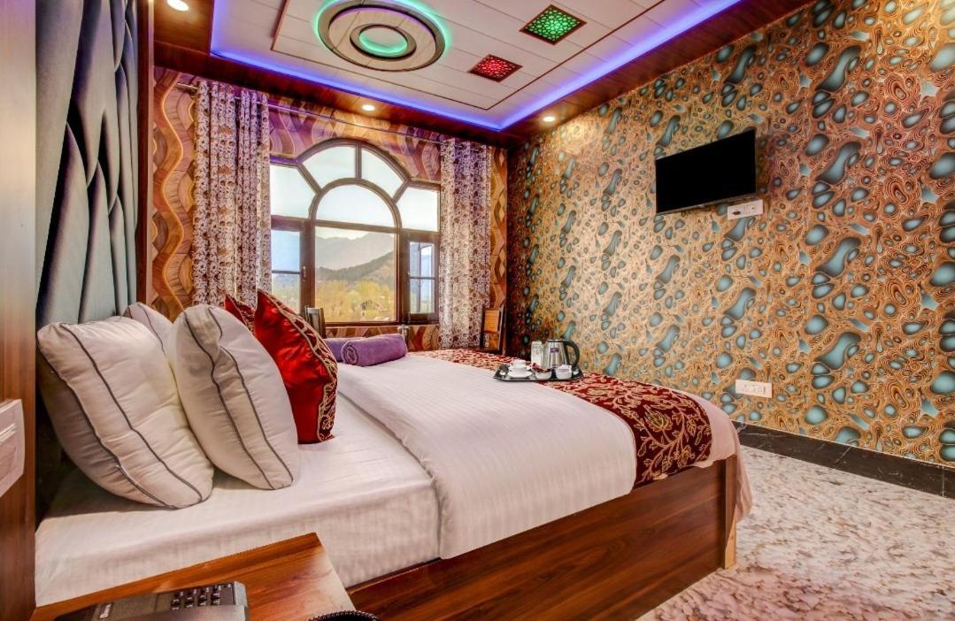Hotel Royal Hameed Srīnagar Kültér fotó