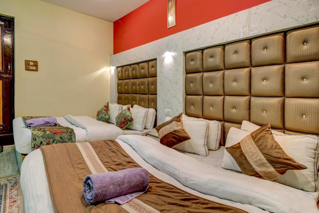 Hotel Royal Hameed Srīnagar Szoba fotó